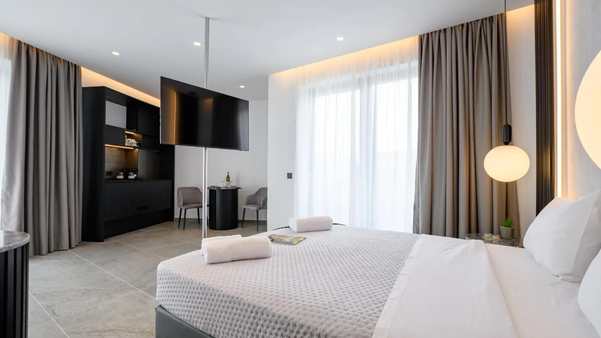 Ecoheaven Suites Amoudara